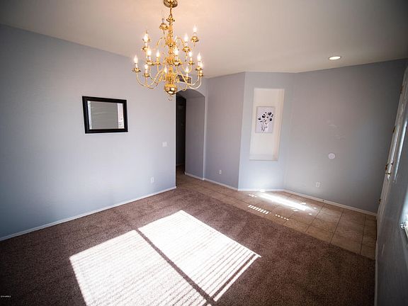 4th image of 18152 W Canyon Ln
