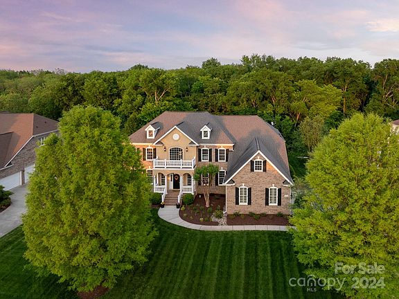 2nd image of 2008 Wheatfield Dr