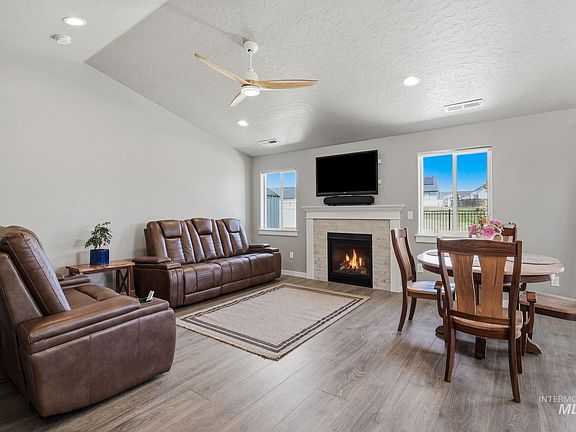 4th image of 1024 N Ryde Ave