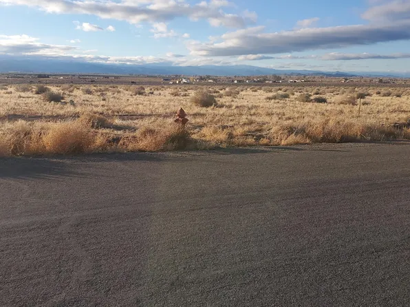 45 Nadel Ln, Yerington, NV 89447