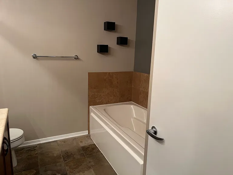 210 S Desplaines St #307 — Photo 11