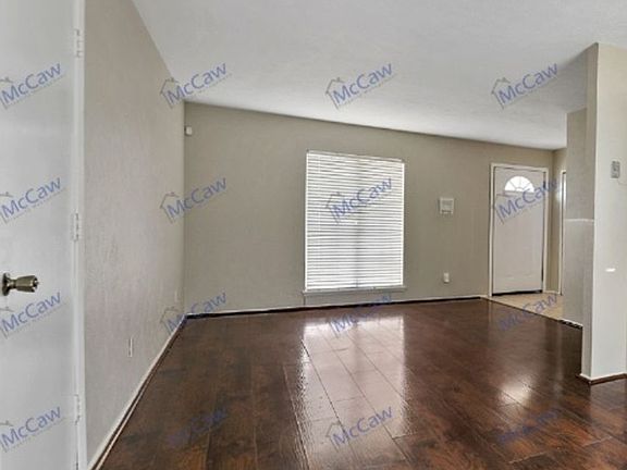 3rd image of 7008 Greenview Cir N