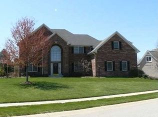 10133 Quaker Ridge Ct, Fishers, IN 46037