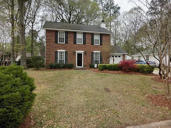 2nd image of 741 Maple Dr SE