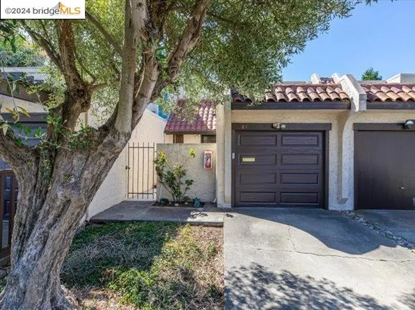 83 Villa Dr, San Pablo, CA 94806