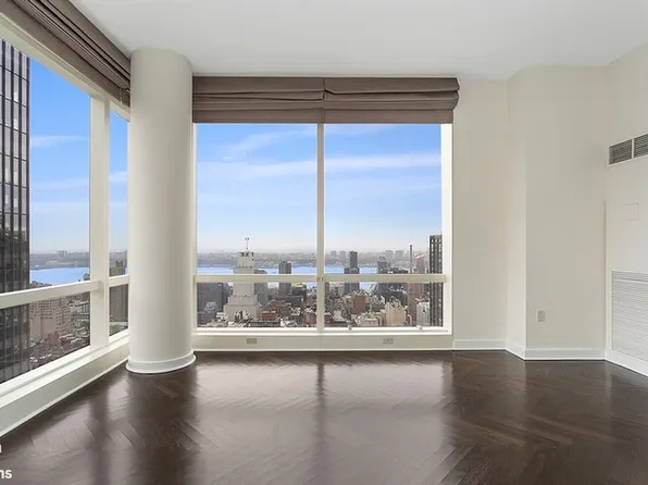 230 W 56th St APT 54E, New York, NY 10019