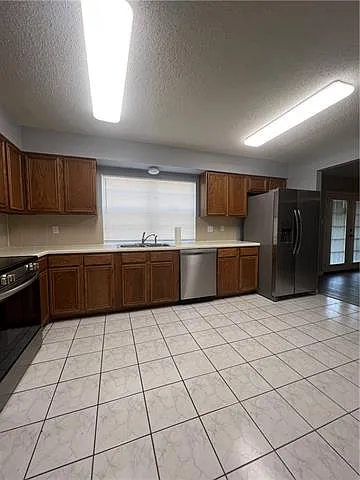 308 Raleigh Dr — Photo 5