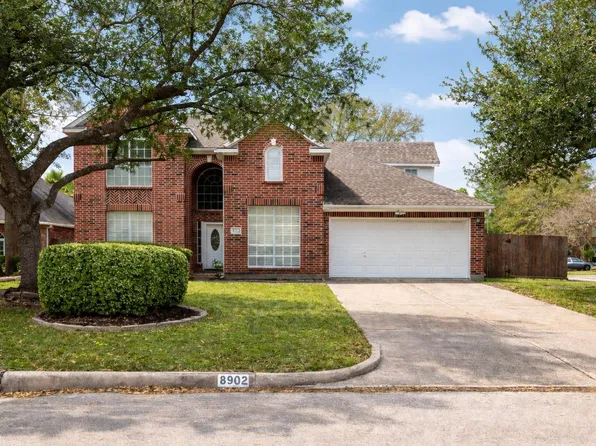 8902 Spoon Creek Ln, Spring, TX 77379