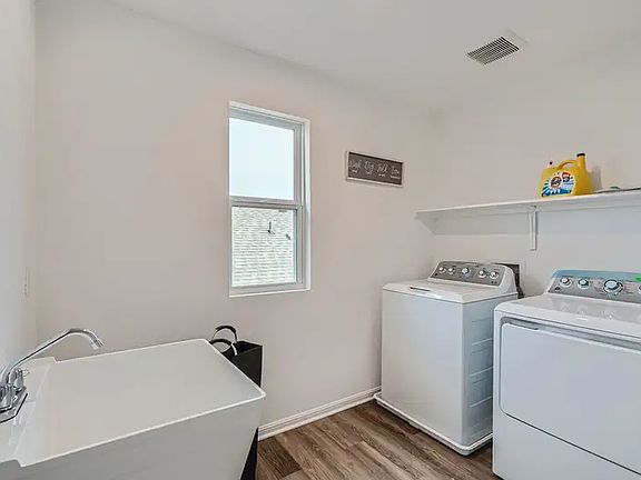 3rd image of 20603 John Gill Dr