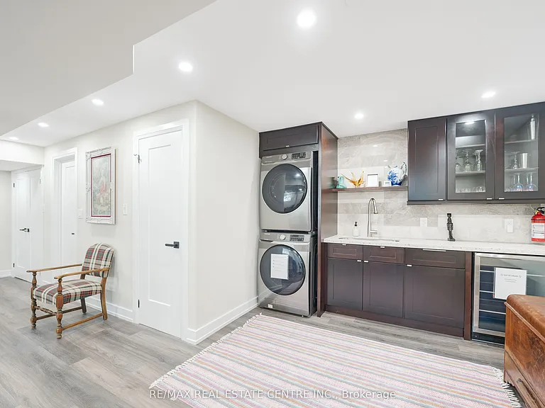 27 Irene Rd — Photo 18