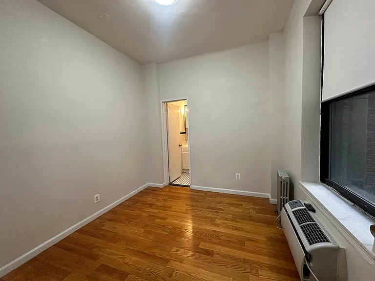 11 E 32nd St #5C — Photo 10