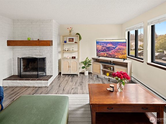 5th image of 1519 22nd Street NE #1533