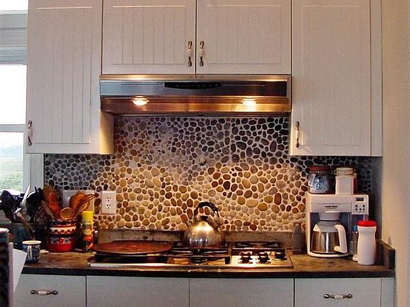 gourmet kitchen