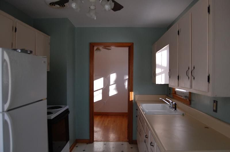 2nd image of 165 Trinkle Ave NE