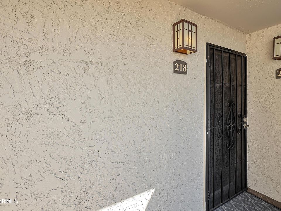 1st image of 3825 E Camelback Rd Unit 218