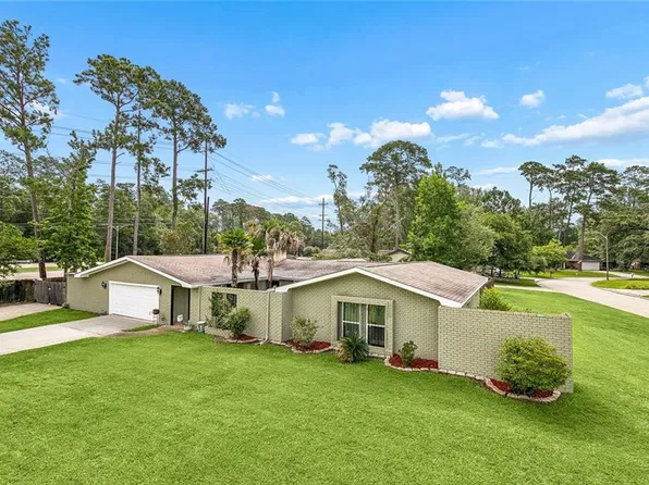 697 Cambronne St, Mandeville, LA 70448