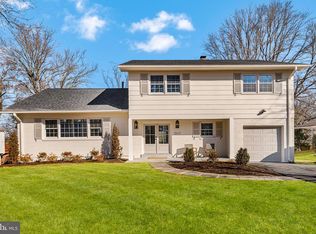 2612 Stirrup Ln, Alexandria, VA 22308