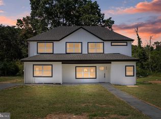 55 Stecher Ave, Delran, NJ 08075