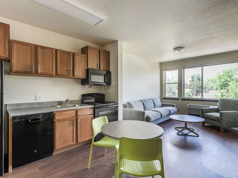 Arroyo Village Apartments — Photo 10