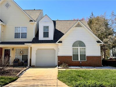 826 Creek Crossing Trl, Whitsett, NC, 27377