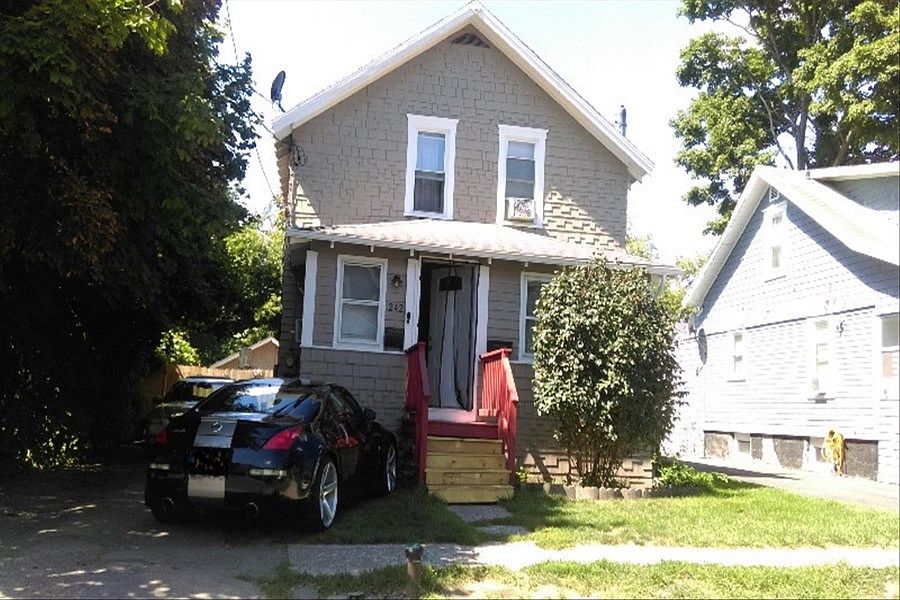 1st image of 242 Evaleen Ave