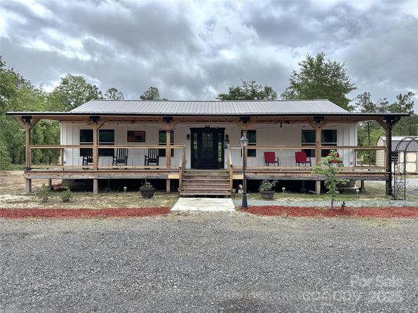 735 Fletcher Dr, Kershaw, SC 29067