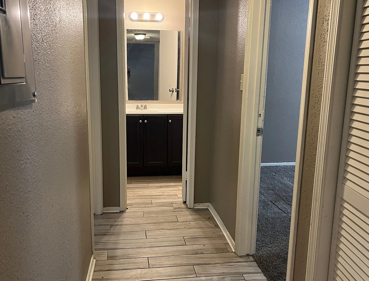 Thompson Apt — Photo 3