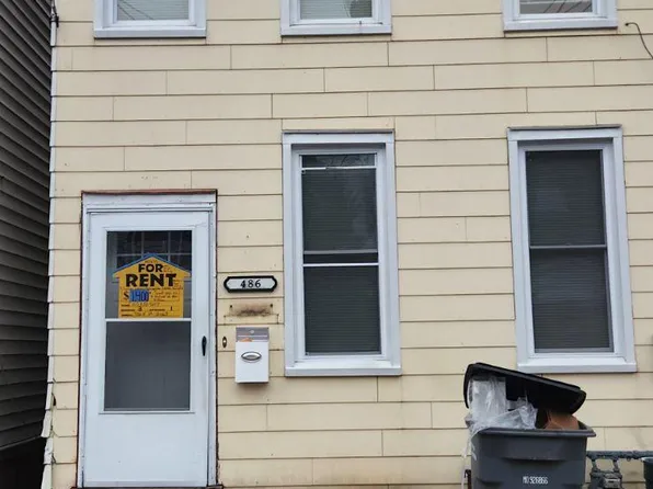 486 N 6th St, Lebanon, PA 17046