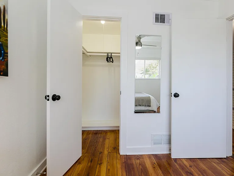 2232 Bellefontaine St #3 — Photo 10