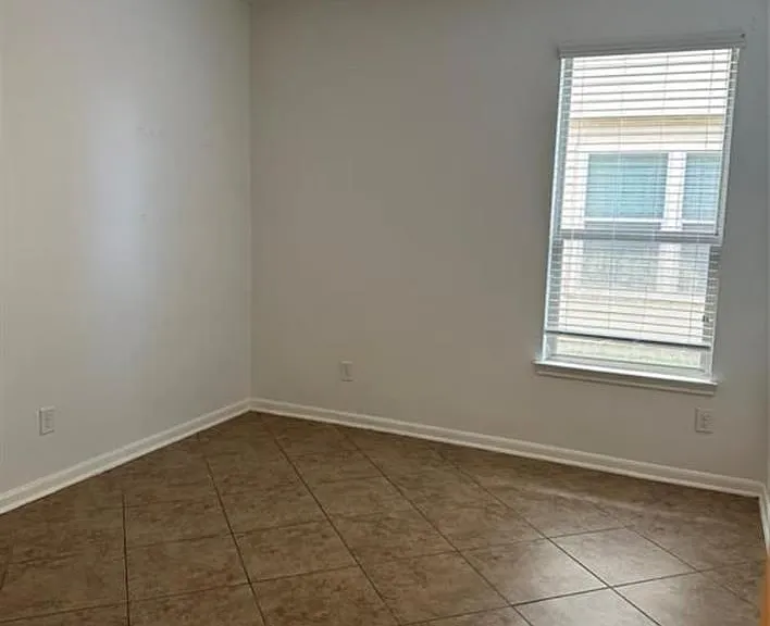 4219 Kendall Rock Ln — Photo 8