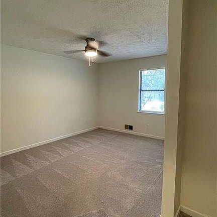 5th image of 111 Doves Ln