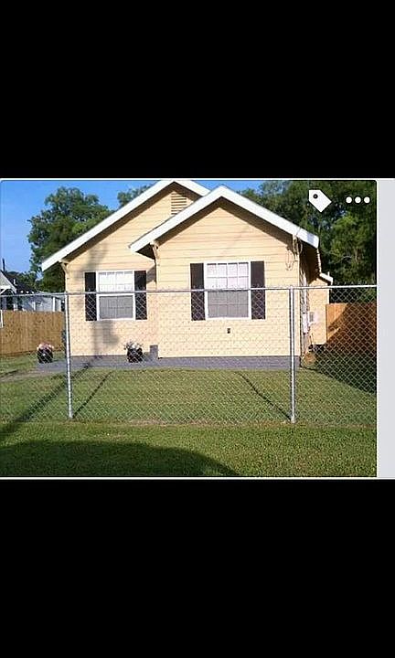 1st image of 3876 Ogden Ave