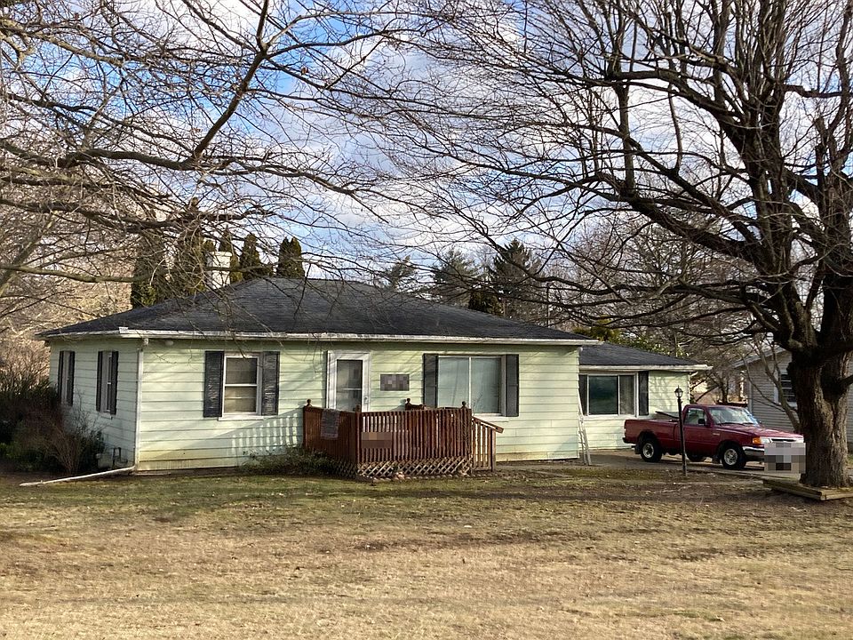 2nd image of 706 W 18th St