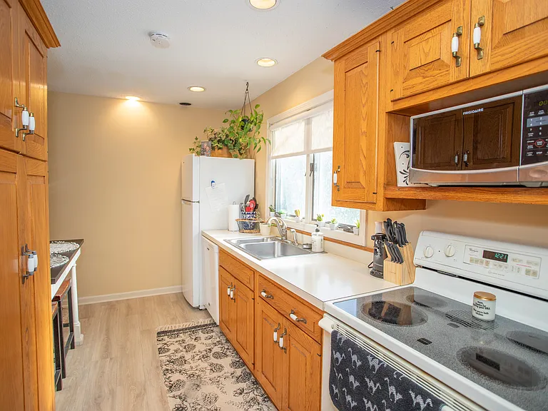 115 Ayers Point Rd — Photo 11