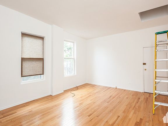 4th image of 1832 N Lincoln Ave #3MB
