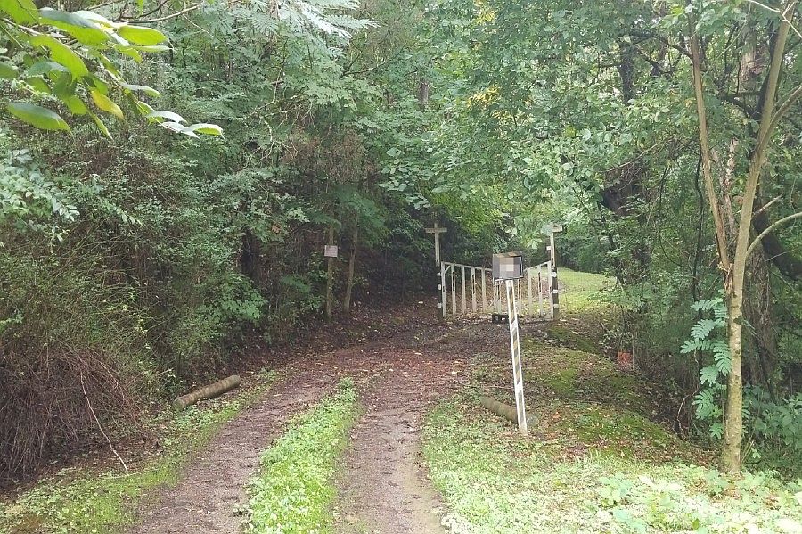1st image of 2820 Old Country Way