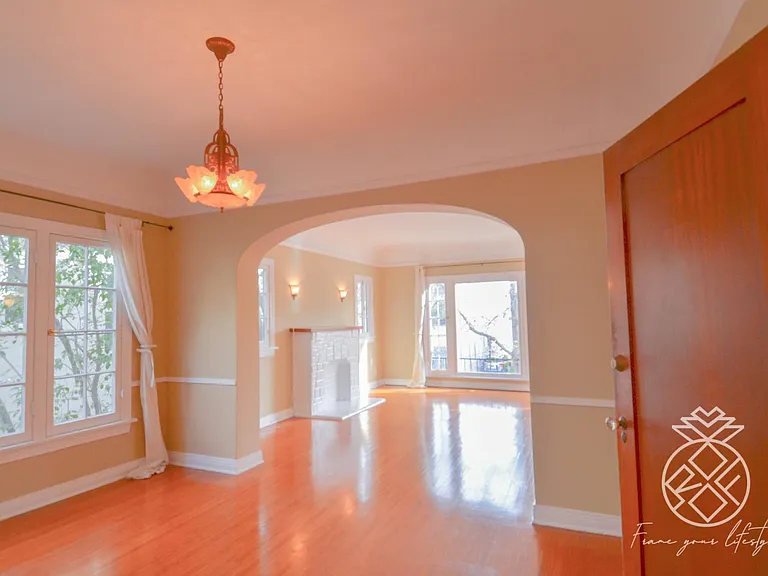 441 N Orange Grove Ave #1/2 — Photo 1