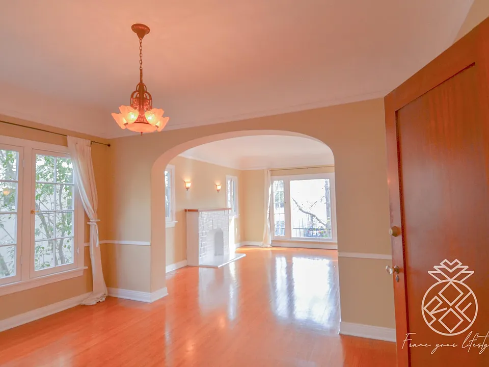 441 N Orange Grove Ave #1/2