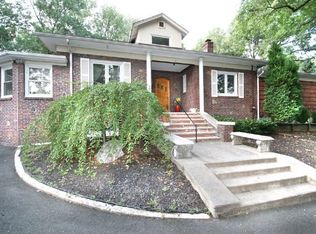 205 Mountain Pkwy, Green Brook, NJ 08812