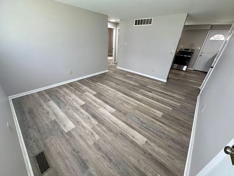 4944-4958 Arbor Village Drive — Photo 2
