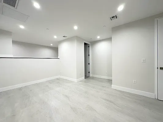 Rented by ABODE NYC LLC | media 1