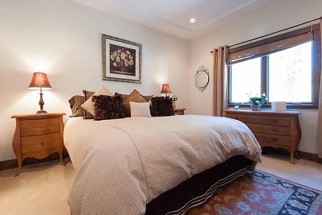360 E Agatam Ave — Photo 14