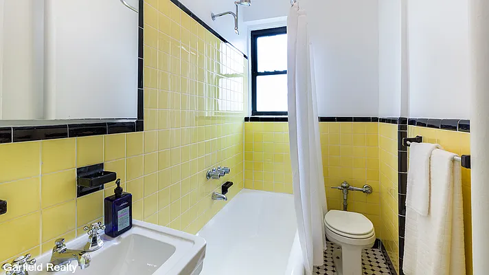 Sold by Garfield Realty  | media 20