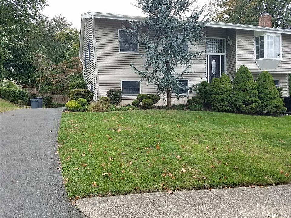 1st image of 717 Manette Ln