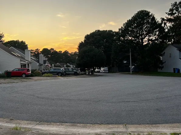 2365 Sedgewick Dr, Virginia Beach, VA 23454