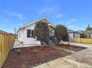 305 Meadow Ave N, Renton, WA 98057