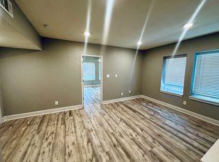 1207 E Armour Blvd #301, Kansas City, MO 64109