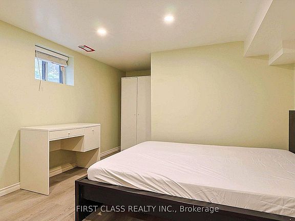 5th image of 76 Macdonald St
