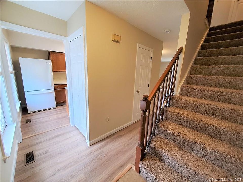 Wolcott Landing Apartments East Windsor, CT Zillow