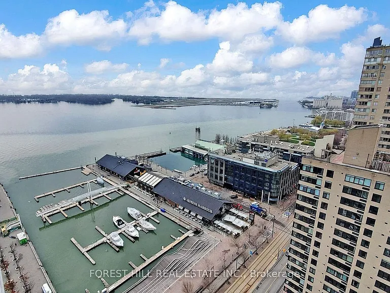 230 Queens Quay W #2816 — Photo 18